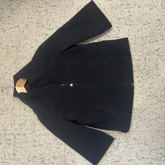 Lululemon size 4 short flair sleeved jacket neoprene feel great condition - Picture 7 of 13